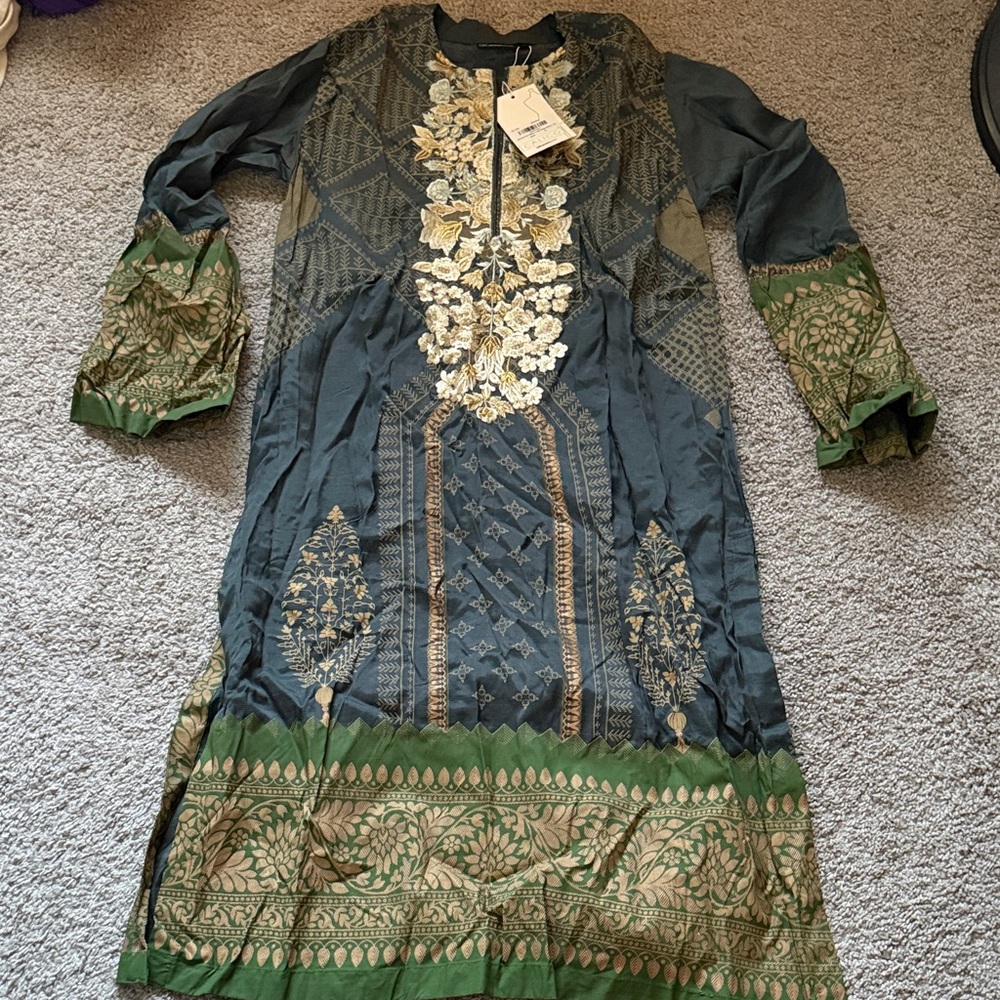 Elegant Green and Gold Embroidered kurtha